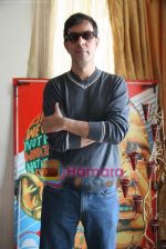 Rajat Kapoor on location of film With Love to Obama in Juhu on 9th March 2010 (11).JPG